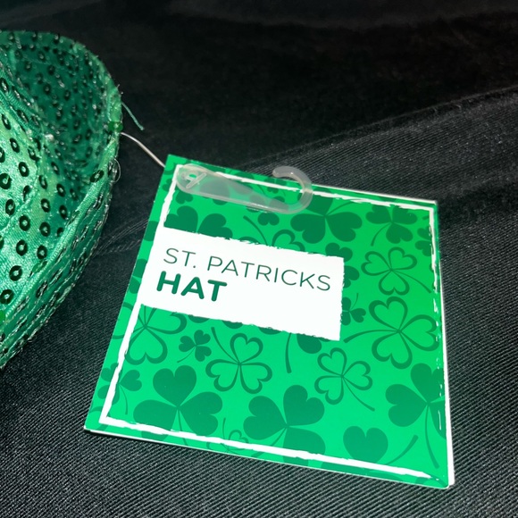 St Patrick’s Day Light Up hat! - Picture 3 of 3